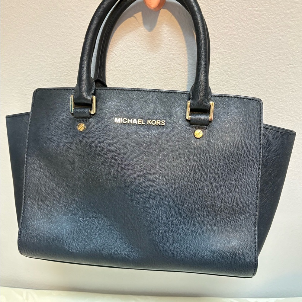 Michael Kors Black Selma Saffiano Leather Satchel - Picture 4 of 16
